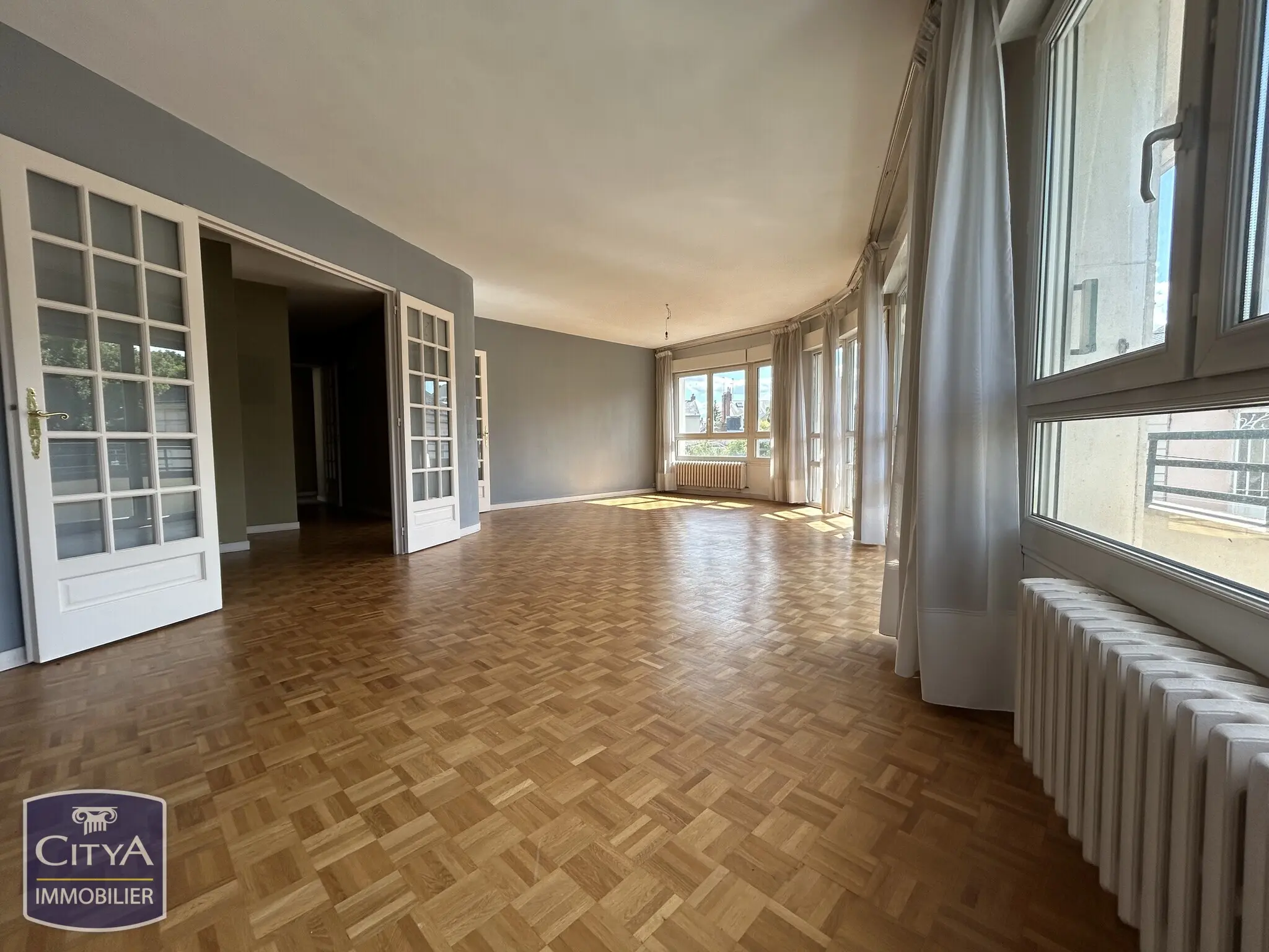 Photo 1 Appartement 5 pièces 105.17m²