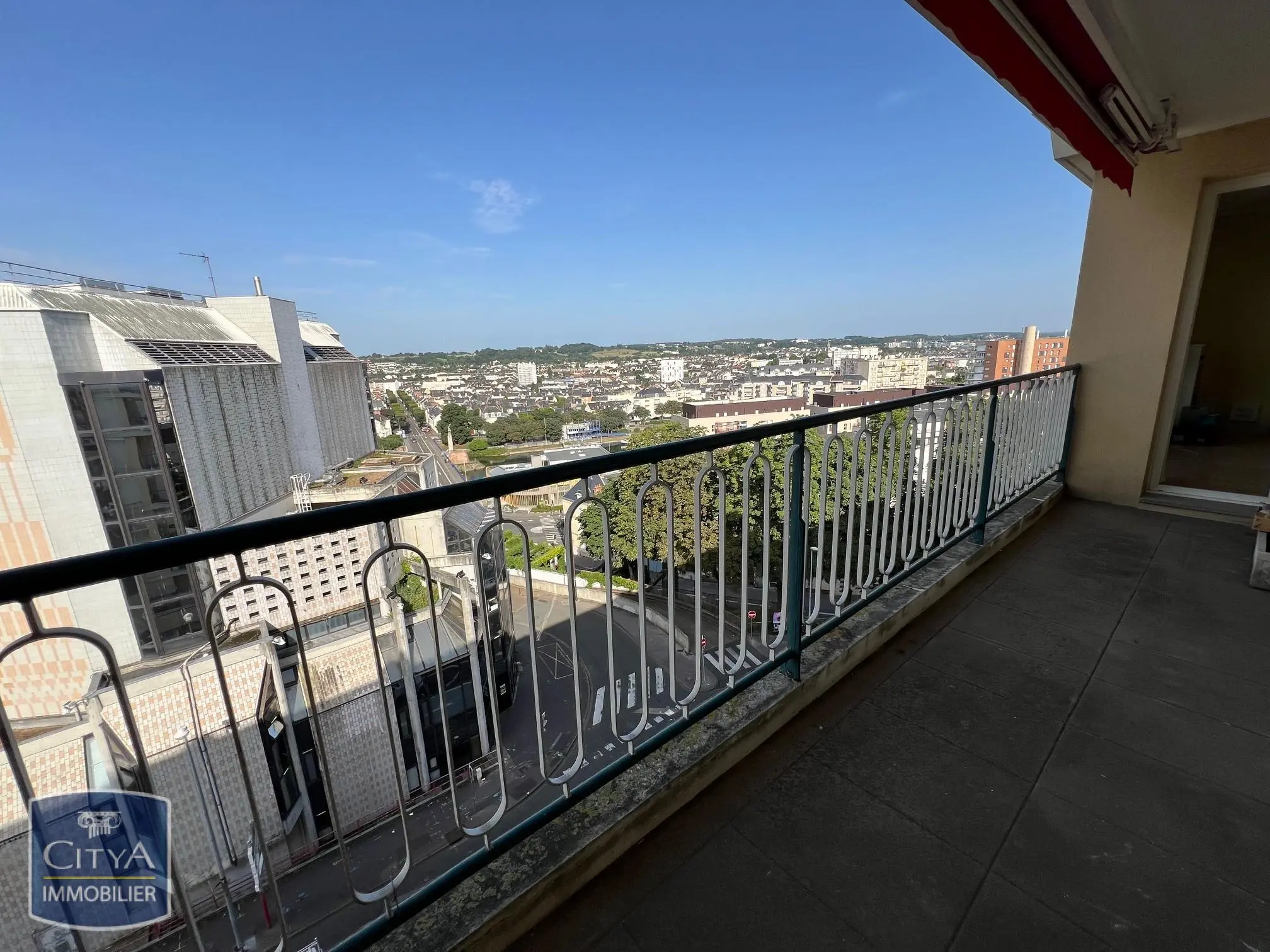 Photo 1 Appartement 5 pièces 94.36m²