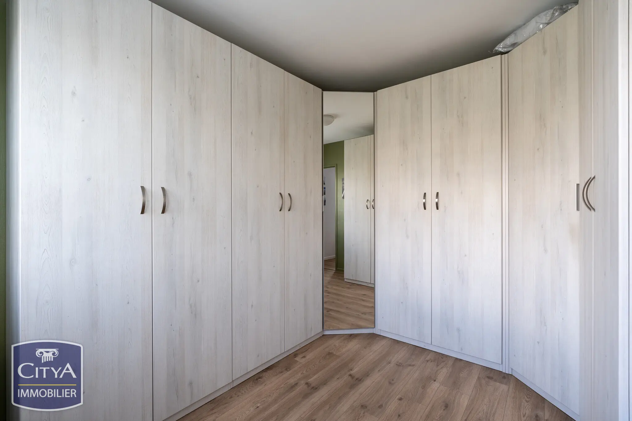 Photo 9 Maison 6 pièces 170m²