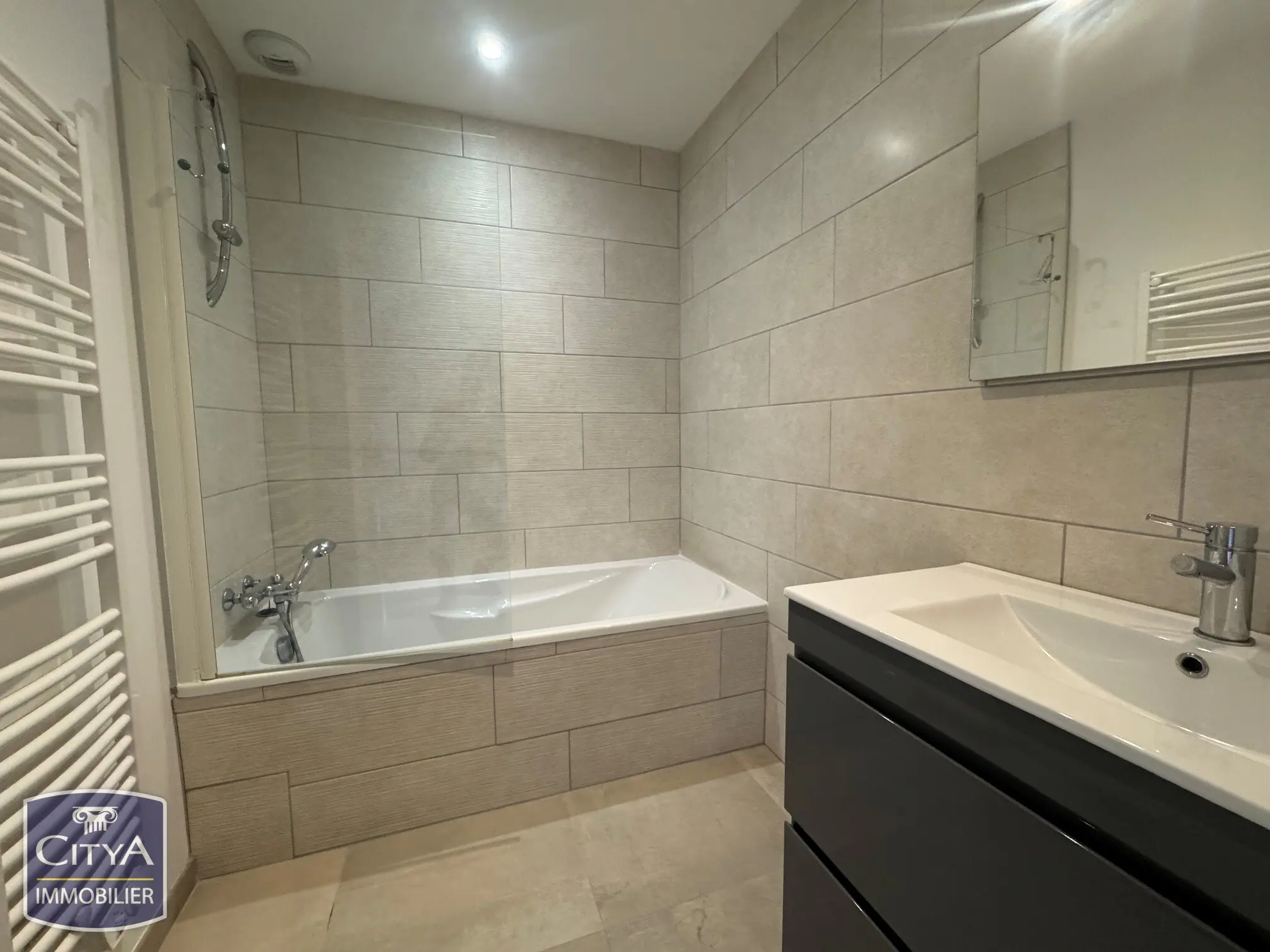 Photo 6 Appartement 5 pièces 101.71m²