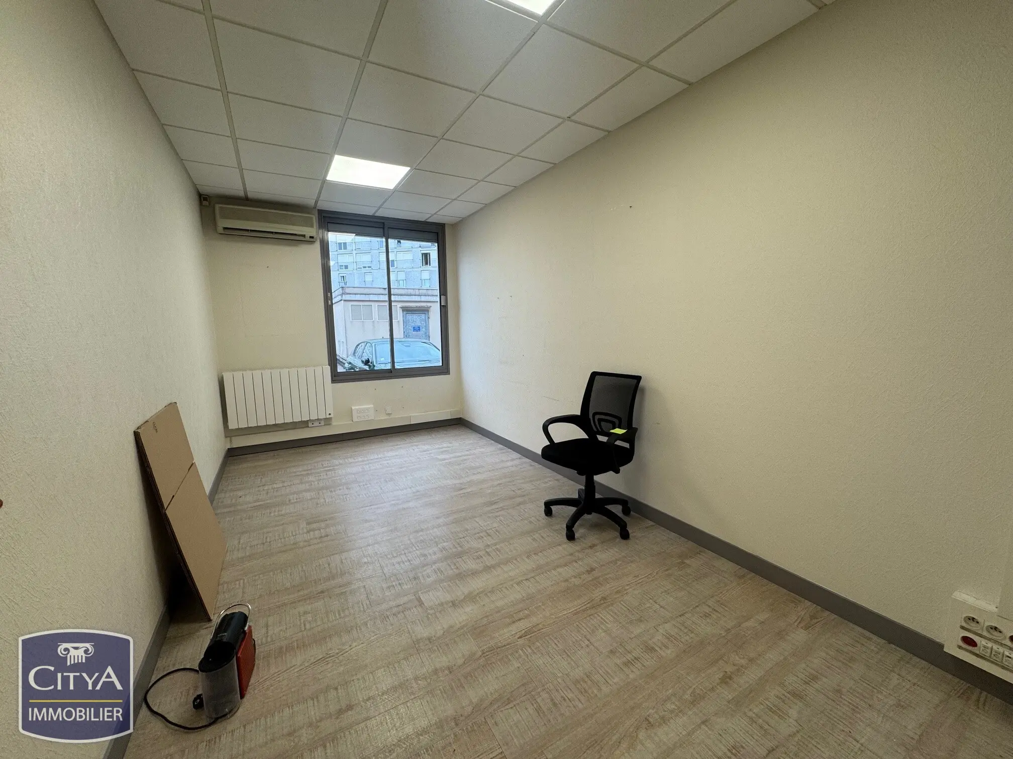 Photo 3 Local Commercial 164m²