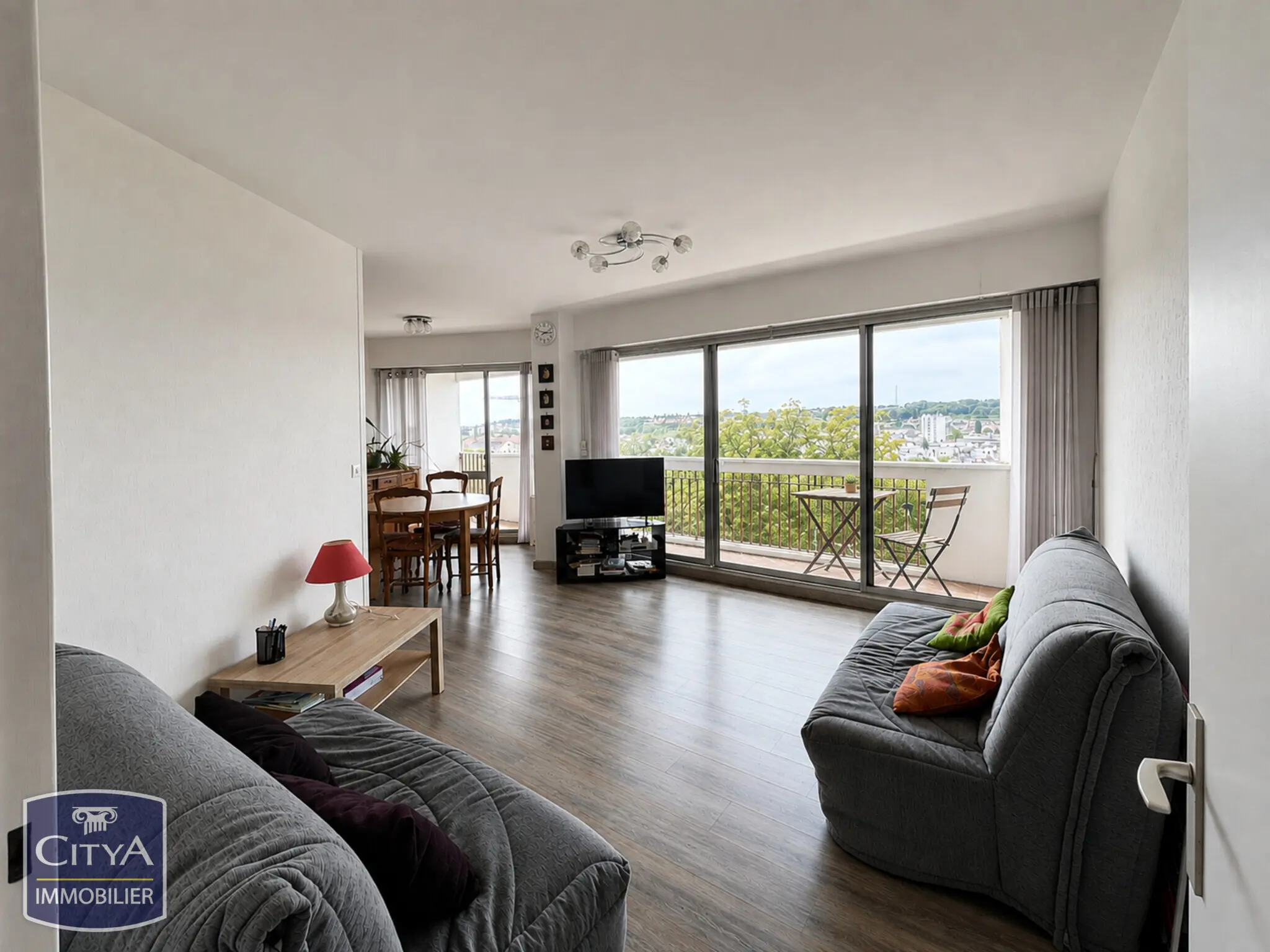 Photo 1 Appartement 2 pièces 47.3m²