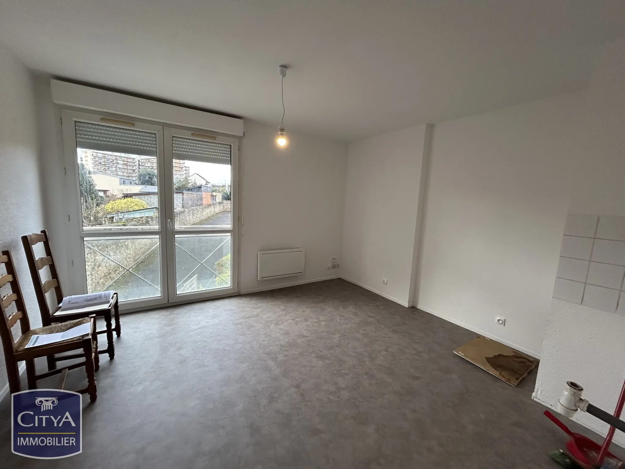 Photo 1 Appartement 1 pièce 22.89m²