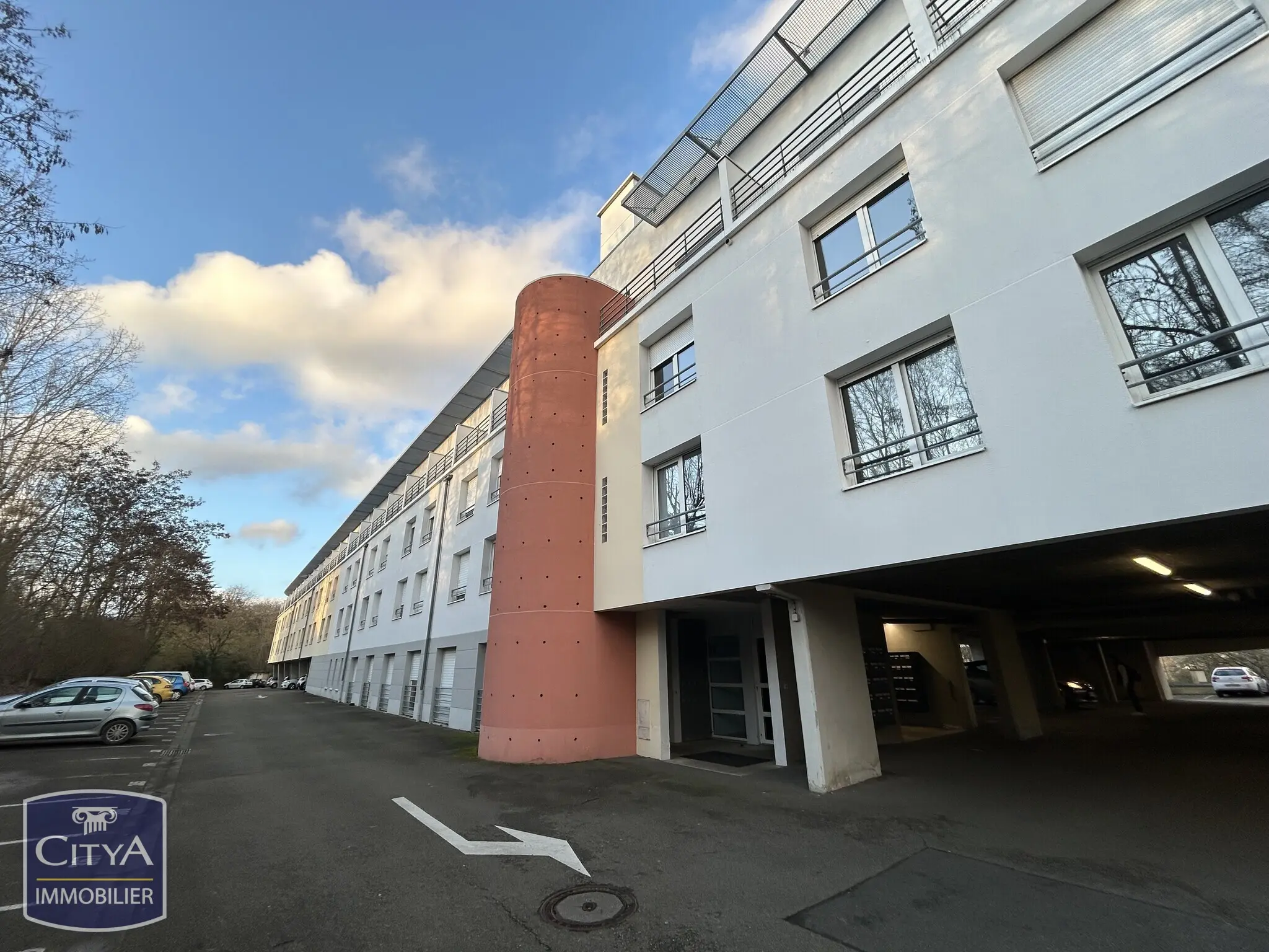 Photo 1 Appartement 1 pièce 23.57m²