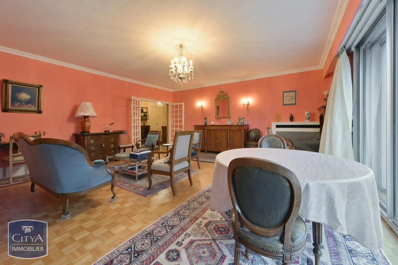 Photo 2 Appartement 5 pièces 145.8m²