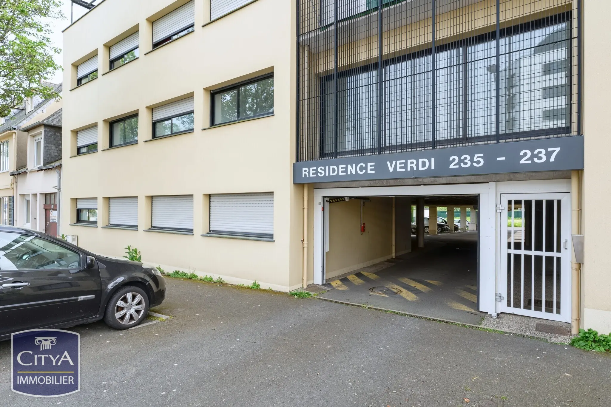 Photo 1 Appartement 1 pièce 18.1m²