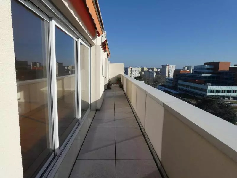 Illustration pour Appartement 5 pièces 134m² Photo Appartement 5 pièces 134m²