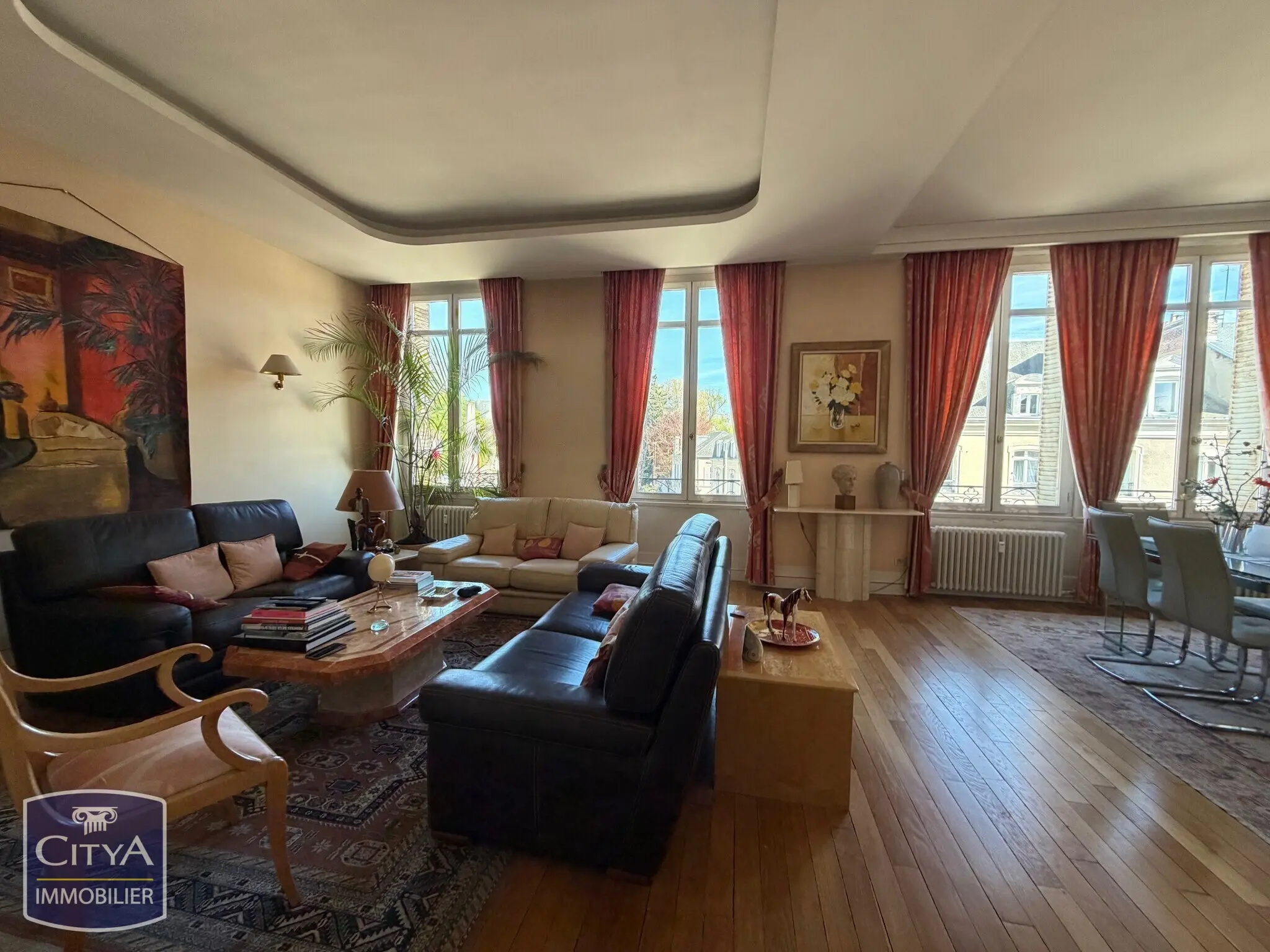 Photo 1 Appartement 6 pièces 195.11m²