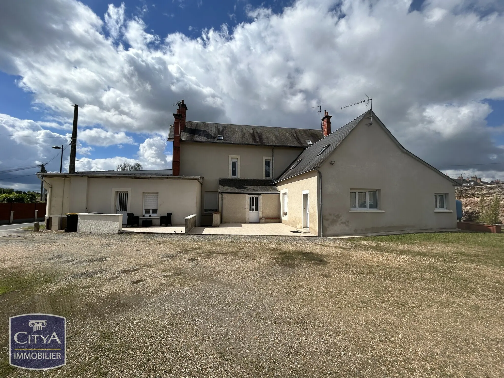 Photo 2 Immeuble 330m²