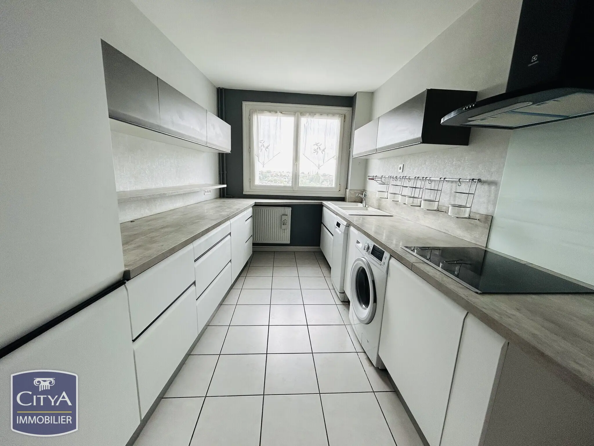 Photo 1 Appartement 4 pièces 118.04m²