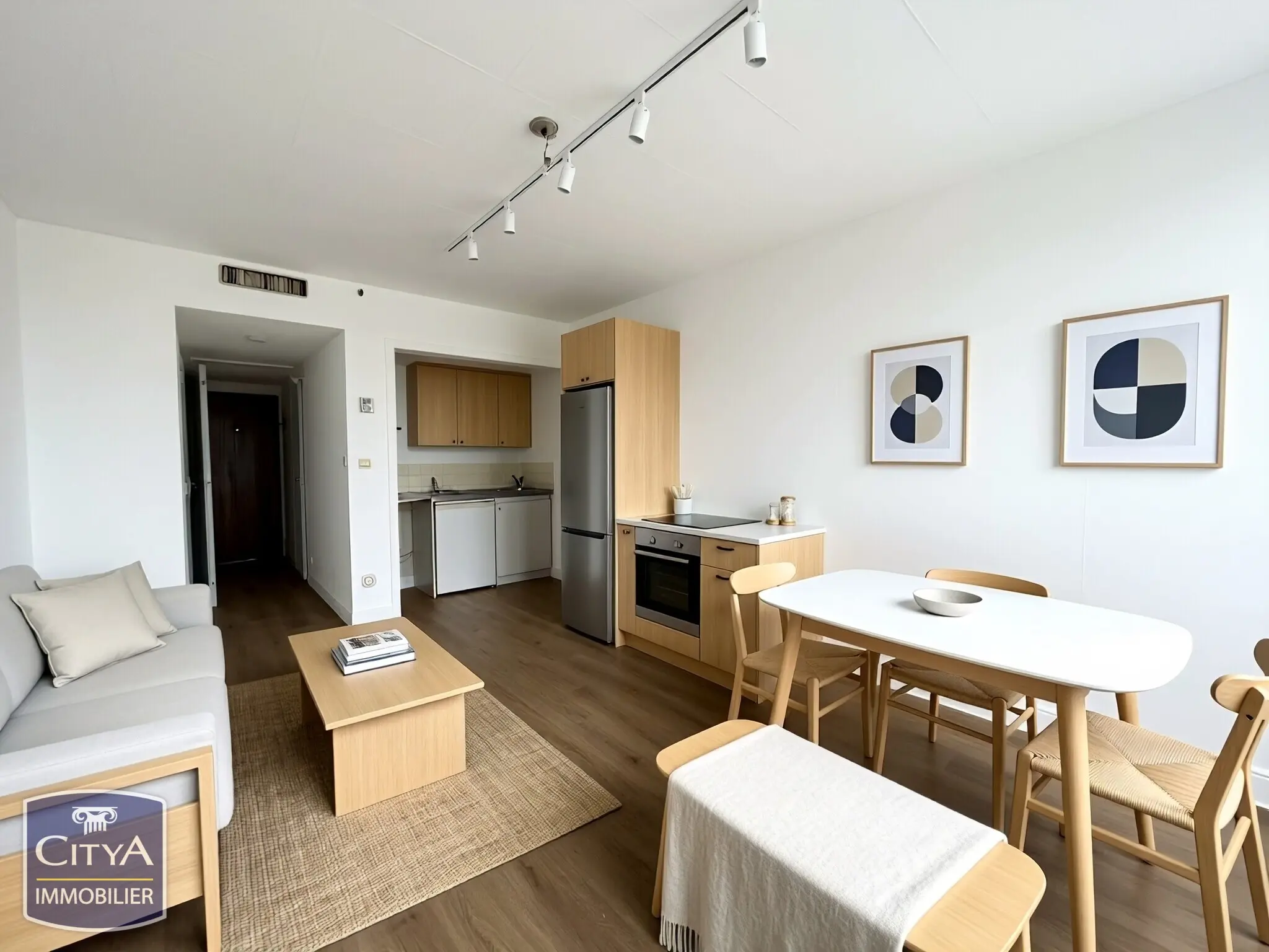 Photo 1 Appartement 1 pièce 27.65m²