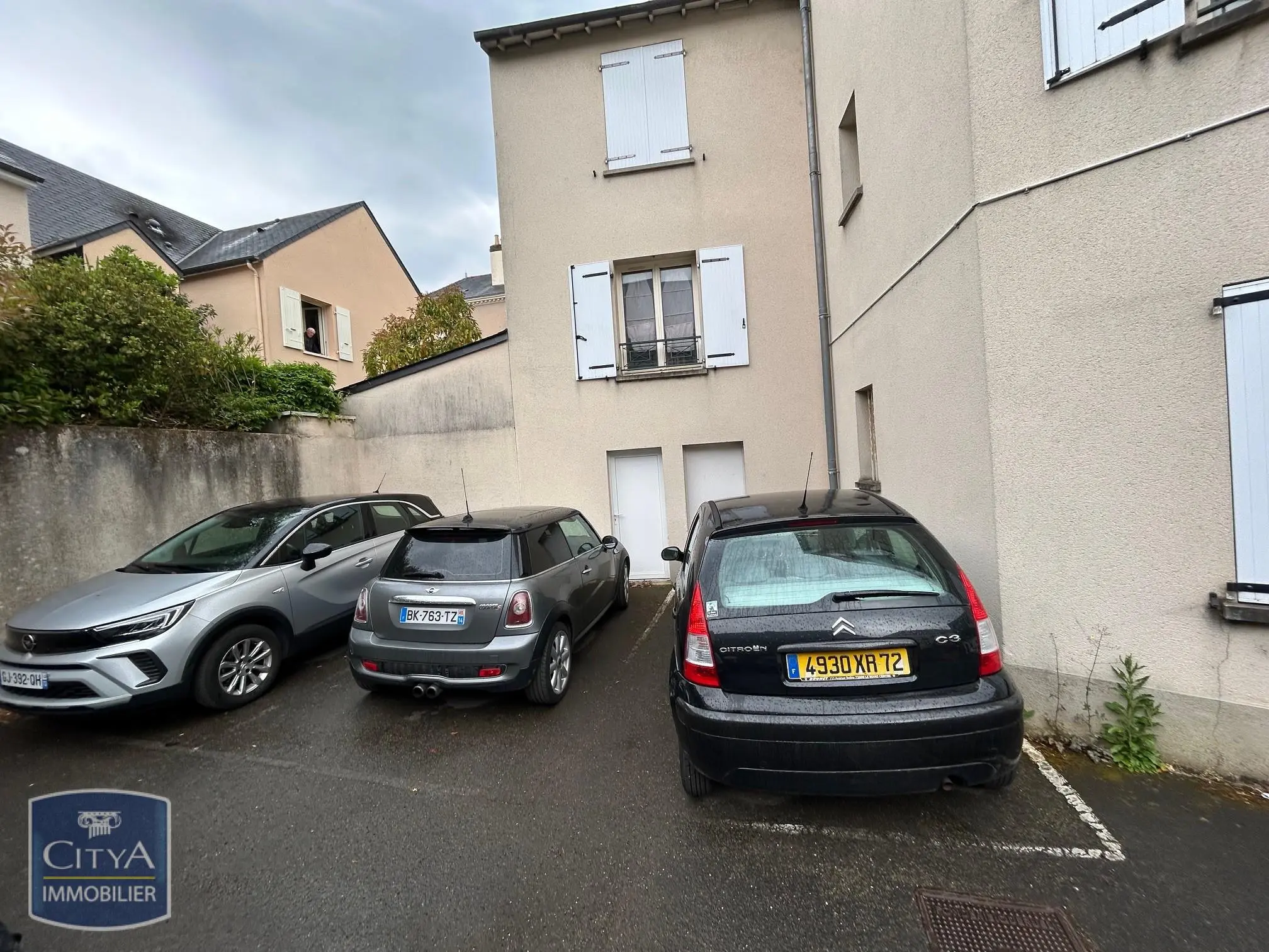 Photo 2 Parking 1m²
