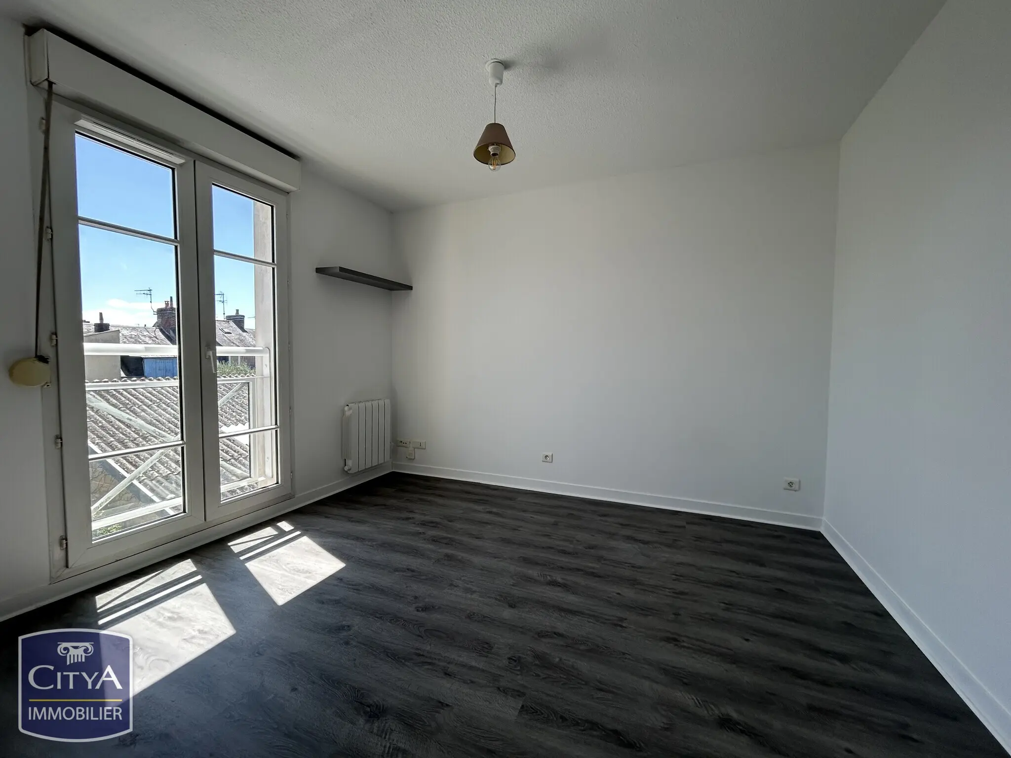 Photo 2 Appartement 1 pièce 15.73m²