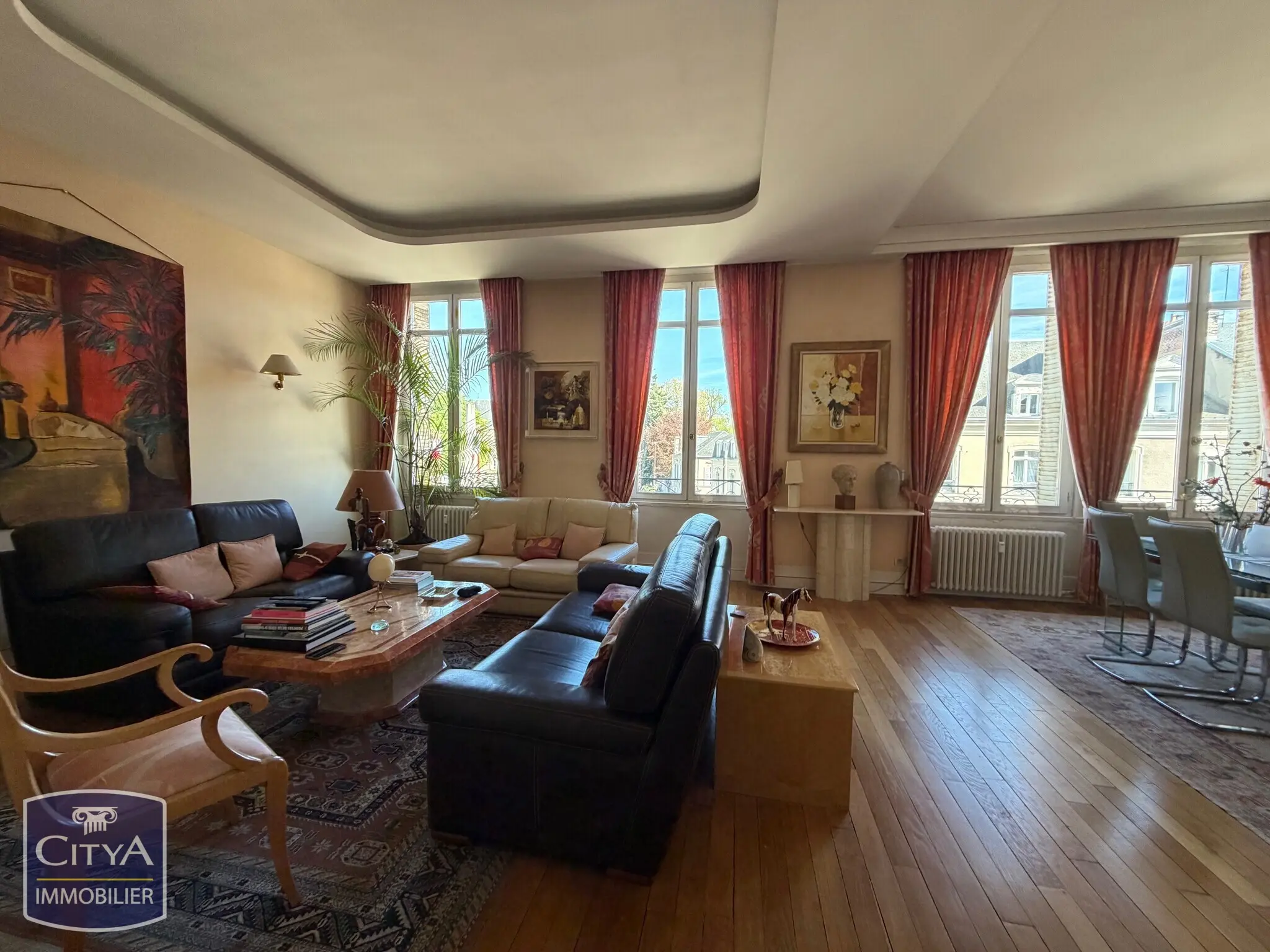 Photo 1 Appartement 6 pièces 195.11m²