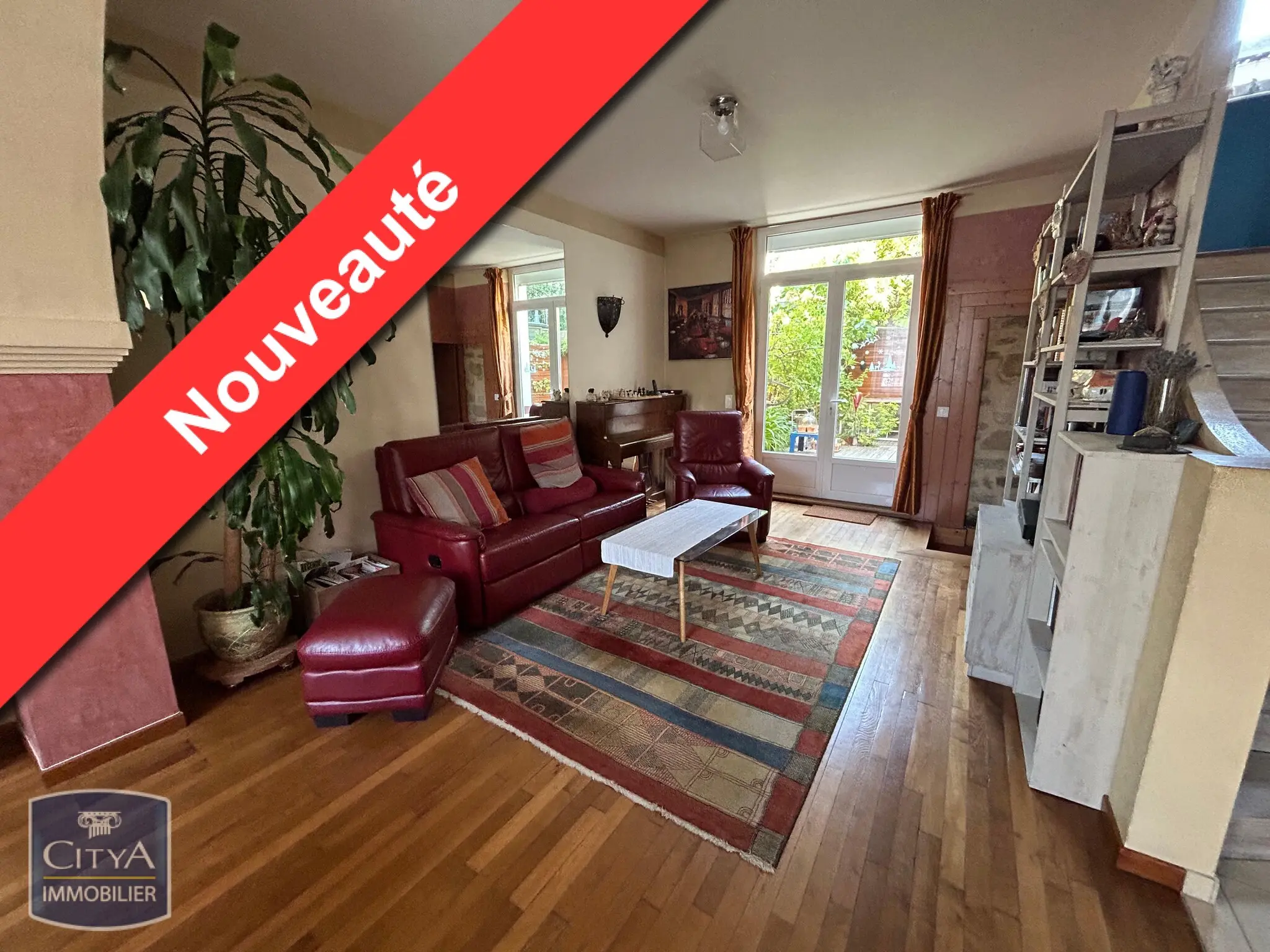 Photo 1 Maison 5 pièces 167m²