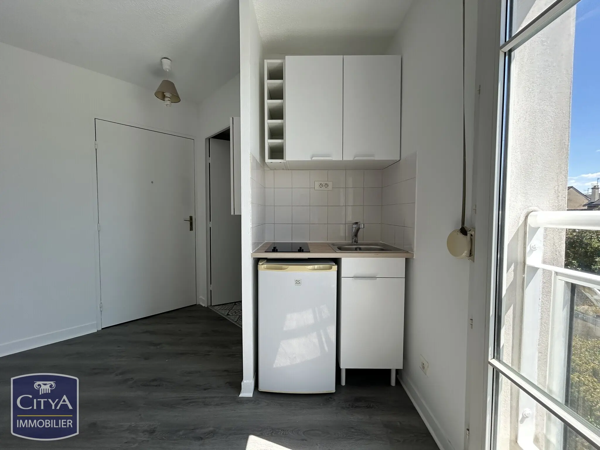Photo 3 Appartement 1 pièce 15.73m²