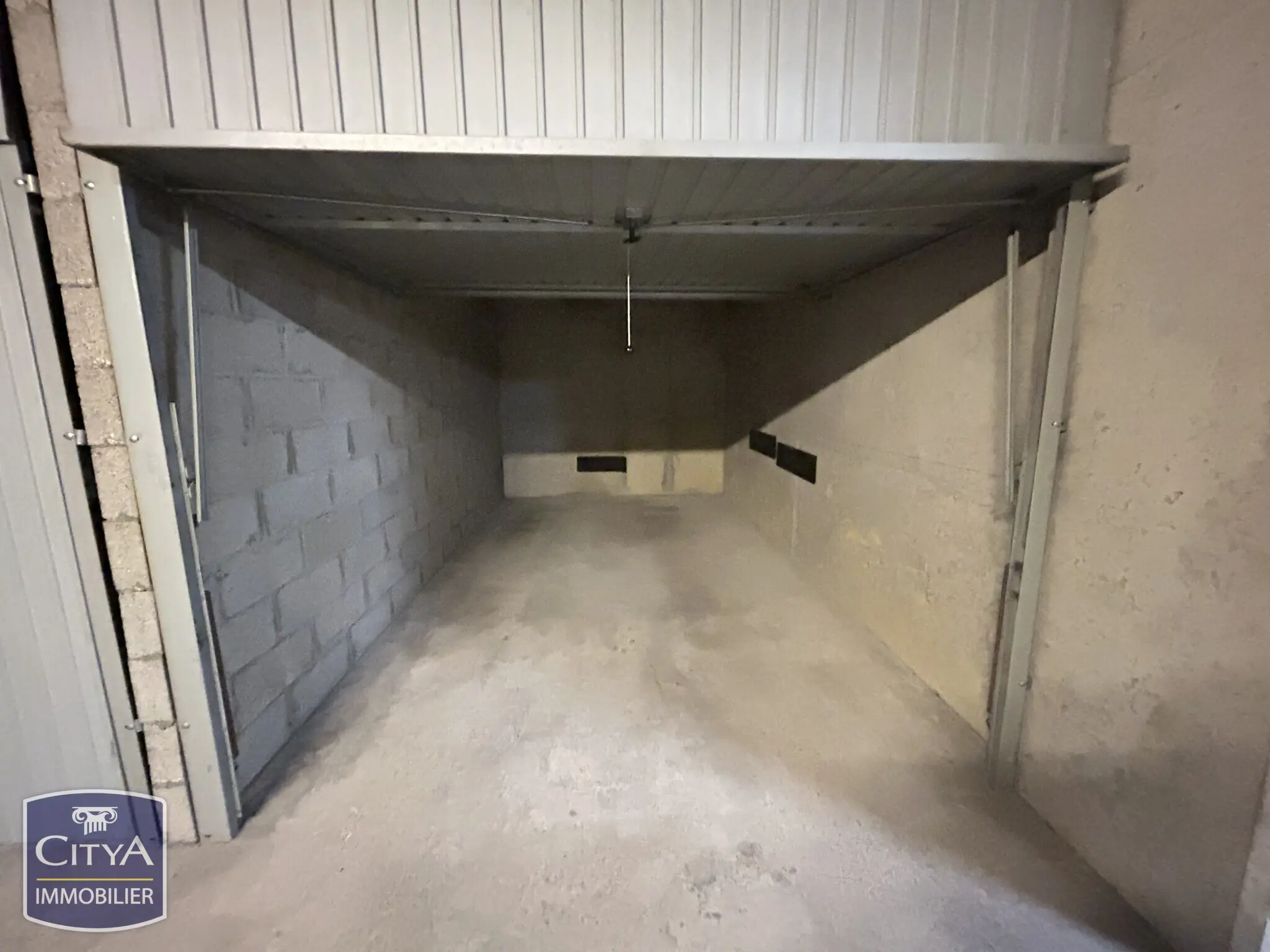 Photo 1 Parking 10m²