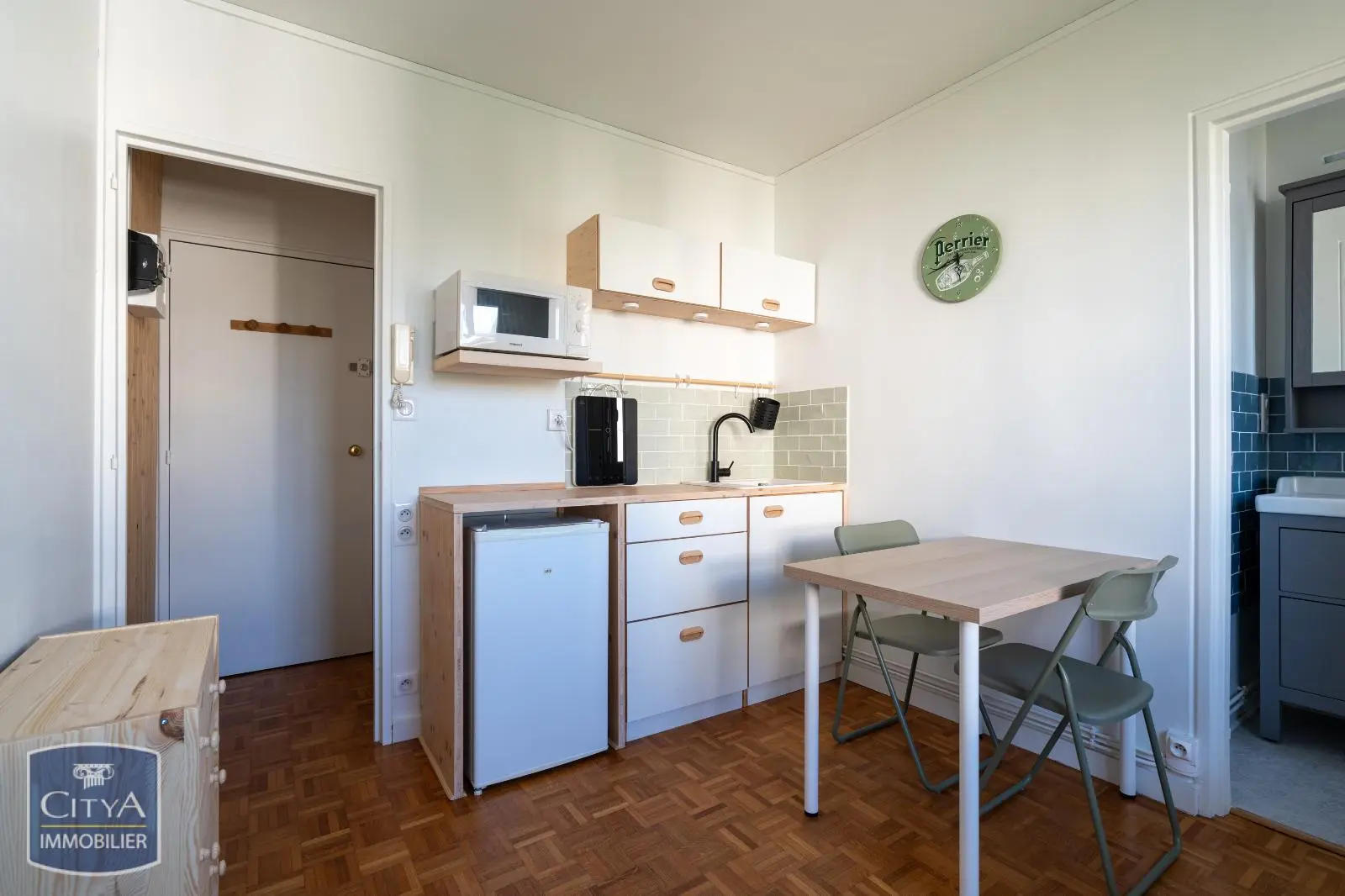 Photo 1 Appartement 1 pièce 13.38m²
