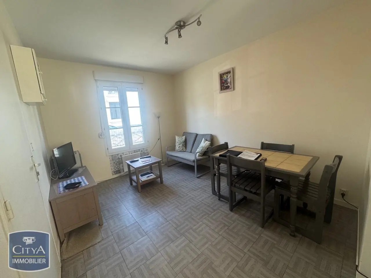 Photo 2 Appartement 1 pièce 25.12m²