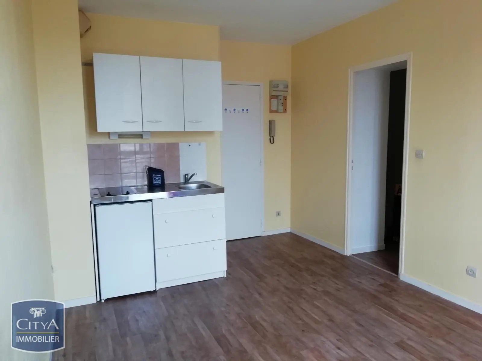 Photo 2 Appartement 1 pièce 17.24m²