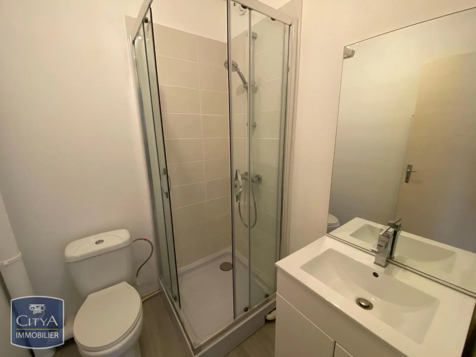 Photo 5 Appartement 1 pièce 27.96m²