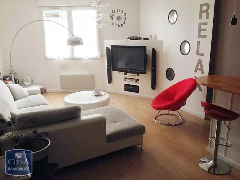 Illustration pour Appartement 2 pièces 56m² Photo Appartement 2 pièces 56m²