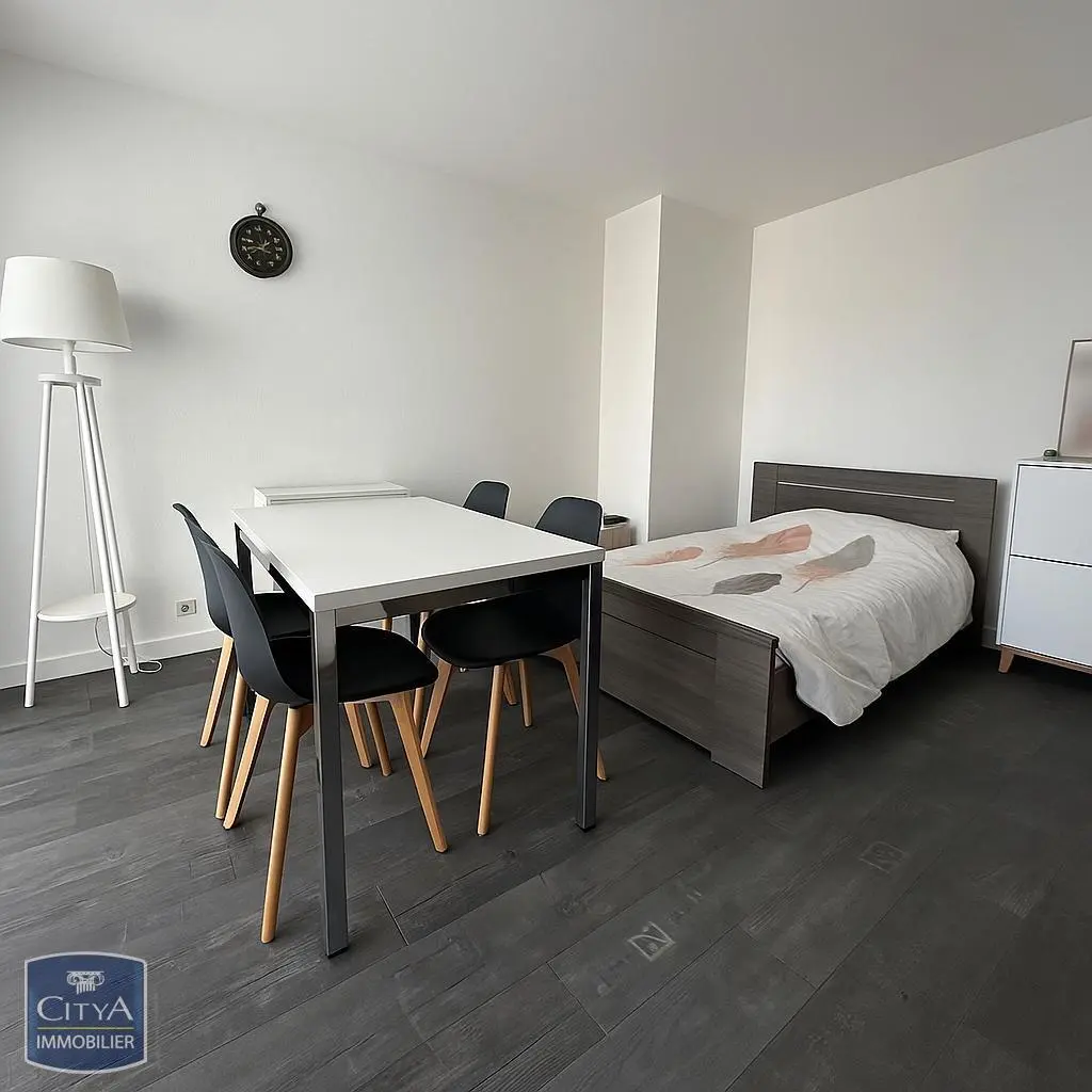 Photo 1 Appartement 1 pièce 29.44m²