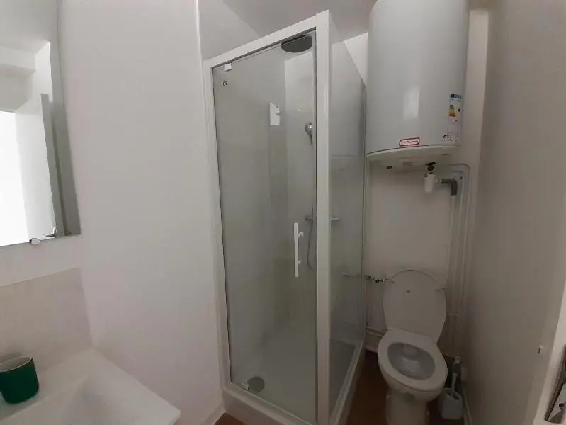 A LOUER LE MANS LOCATION 1 PIECE MEUBLE PARKING BALCON
