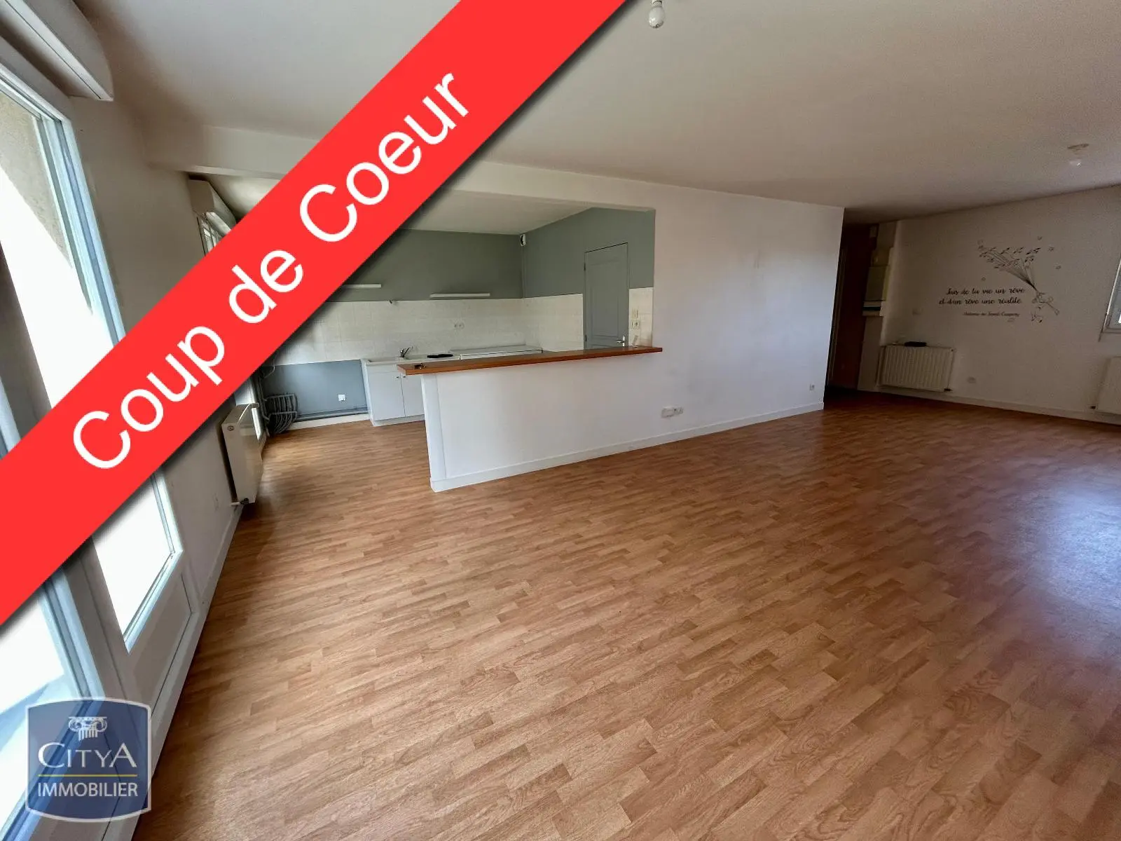 Photo 1 Appartement 4 pièces 101.5m²