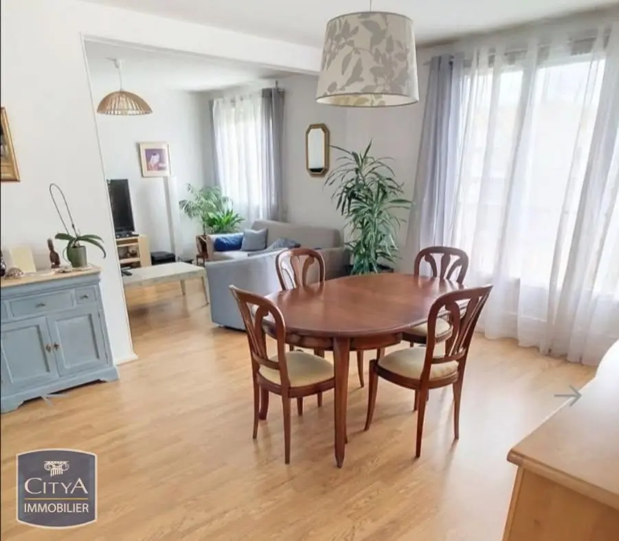 Photo 2 Appartement 5 pièces 95.98m²