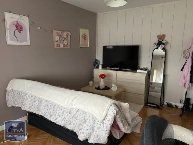 Photo 2 Appartement 1 pièce 27.66m²