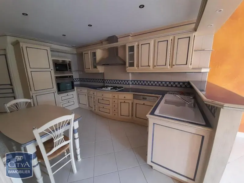 Photo 1 Maison 5 pièces 122.59m²