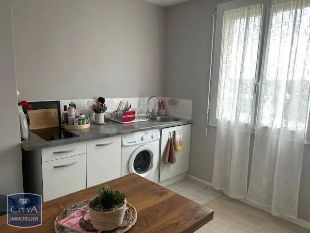Photo 3 Appartement 1 pièce 27.66m²