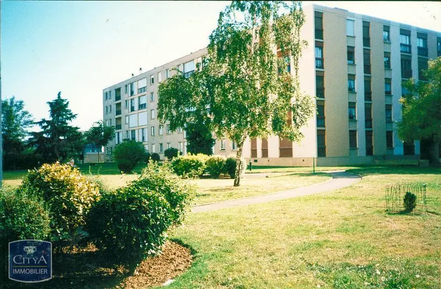Photo 1 Parking