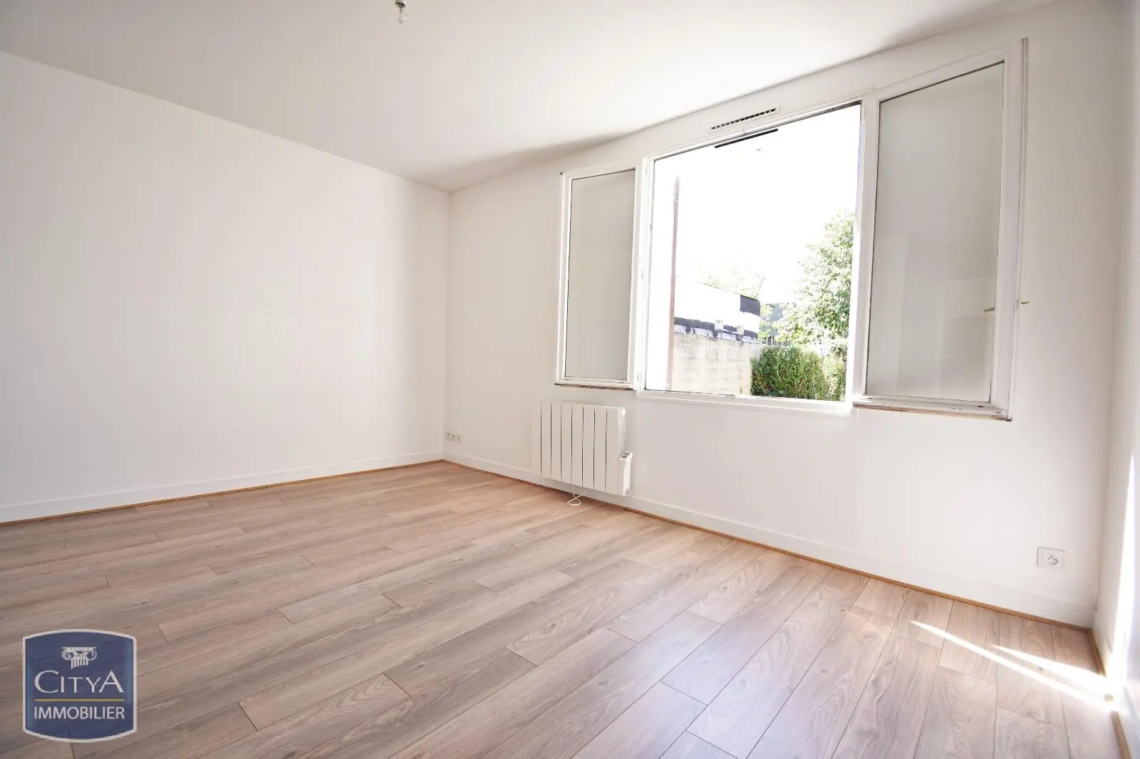 Photo 2 Appartement 1 pièce 21.59m²