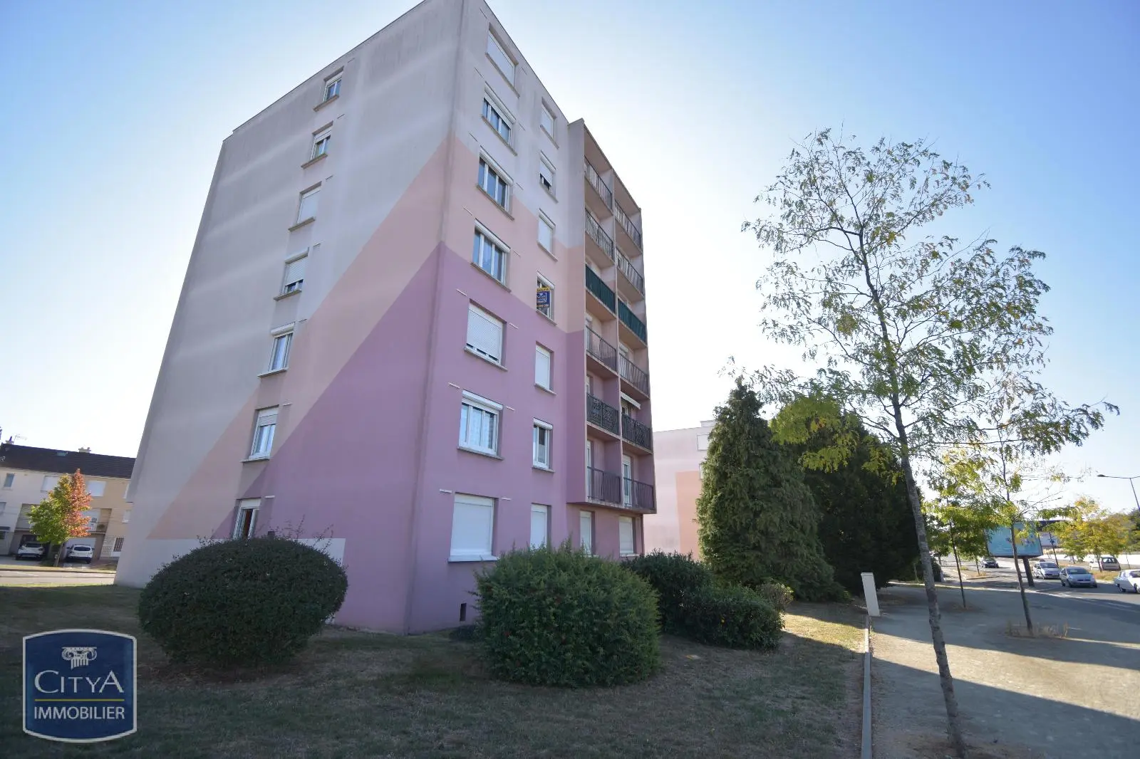 Photo 1 Appartement 1 pièce 27.66m²