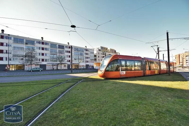 T3 RÉNOVÉ CAVE GARAGE PROCHE TRANSPORTS COMMERCES
