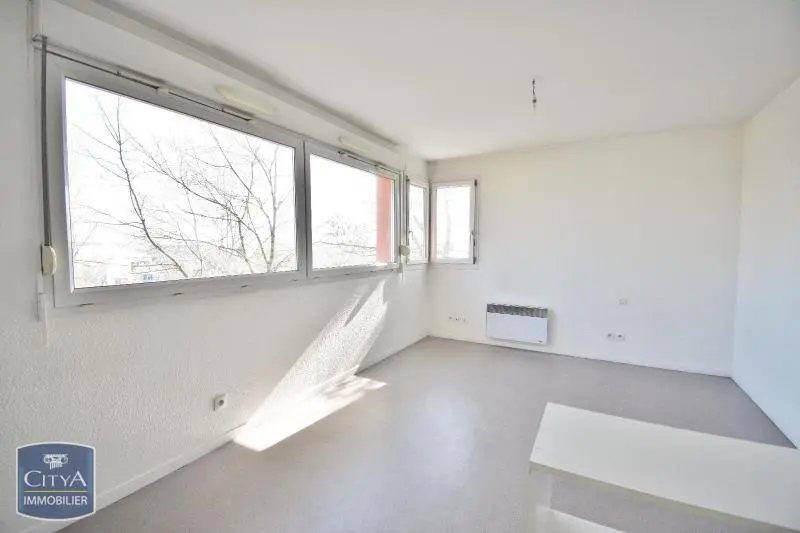 Photo 3 Appartement 1 pièce 23.66m²