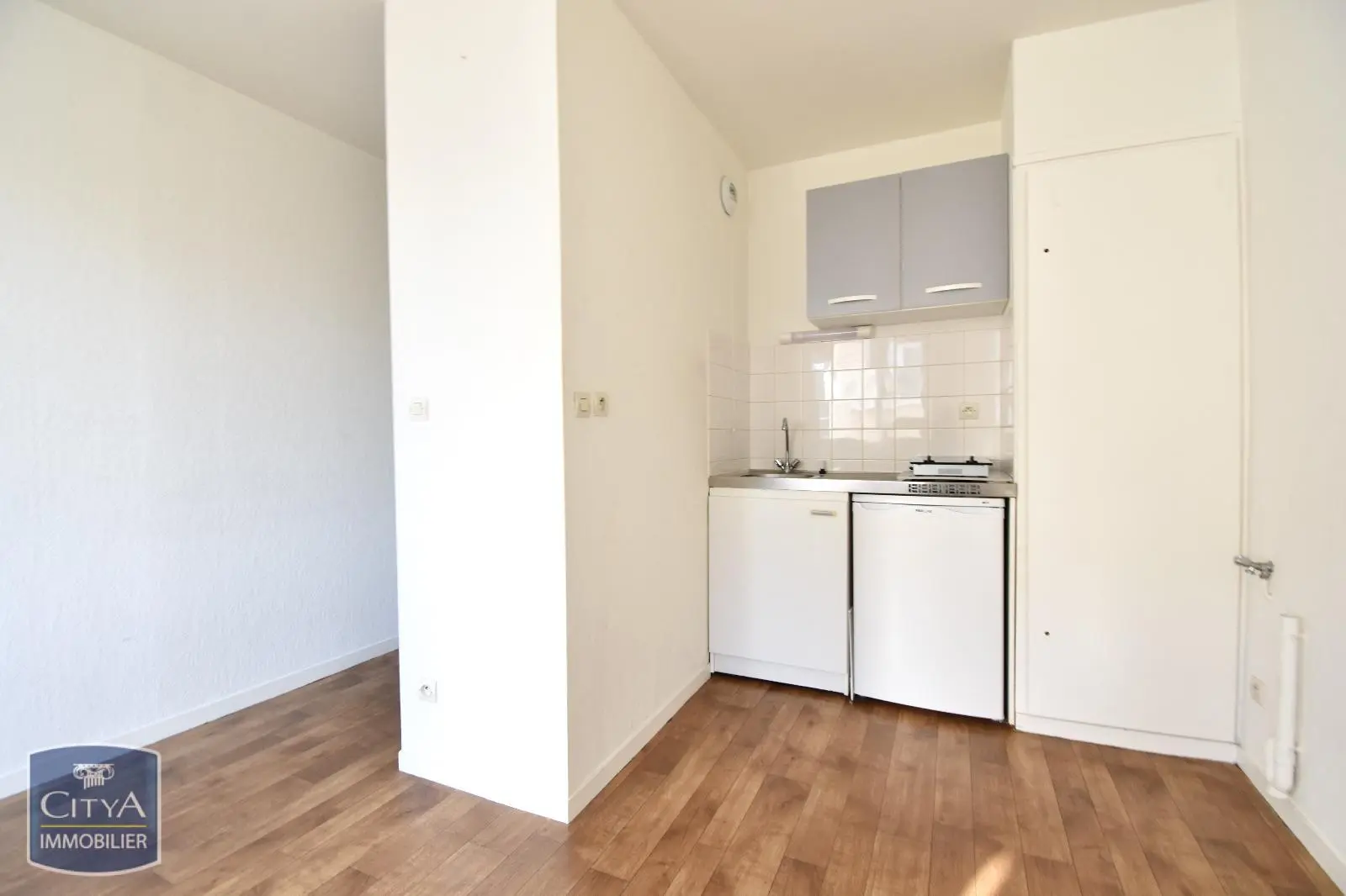 Photo 3 Appartement 1 pièce 32.68m²
