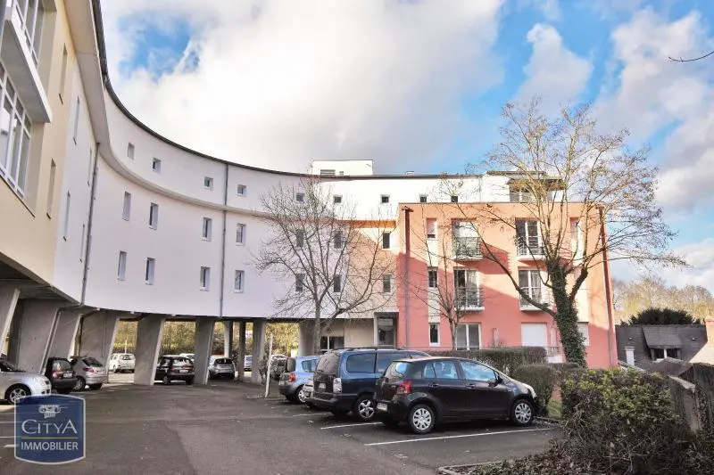 Photo 1 Appartement 1 pièce 23.66m²