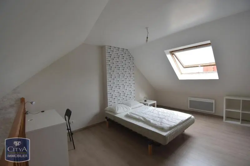 A LOUER T2 MEUBLEE DUPLEX PARKING