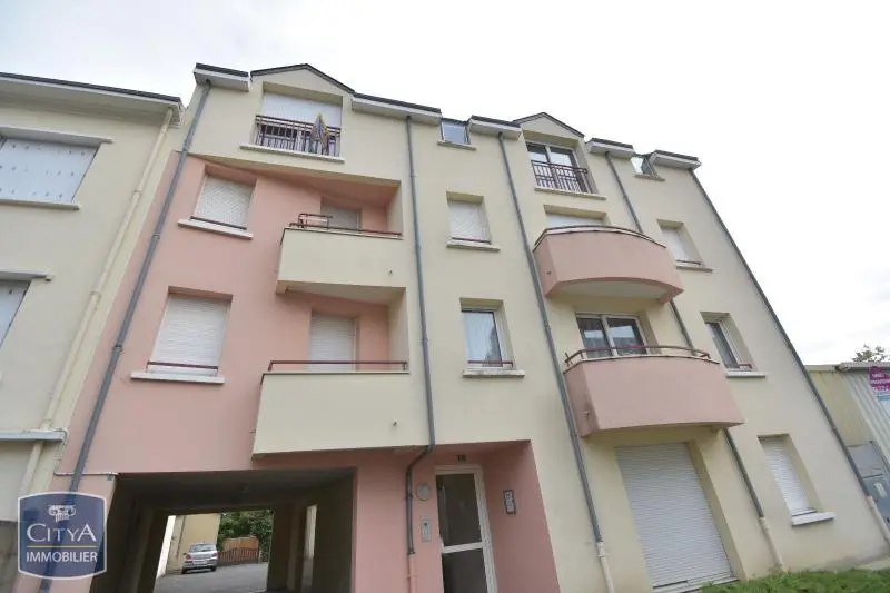 A LOUER T2 MEUBLEE DUPLEX PARKING