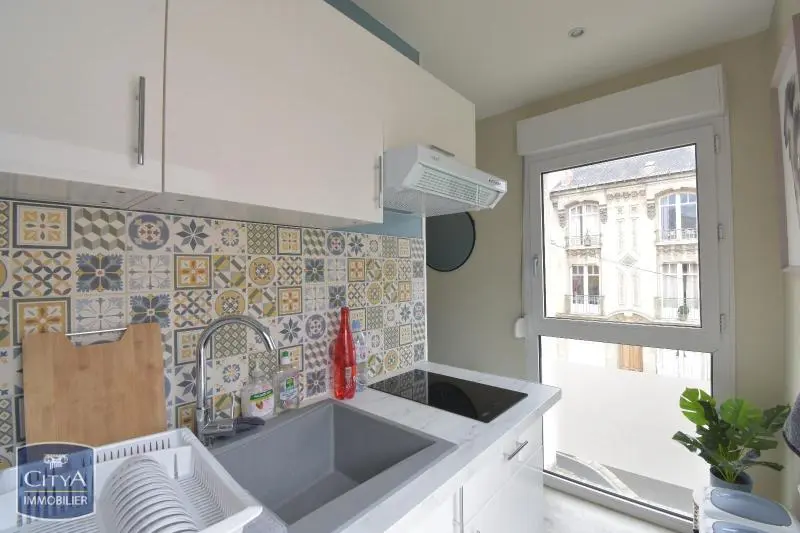 Photo 2 Appartement 1 pièce 25.88m²