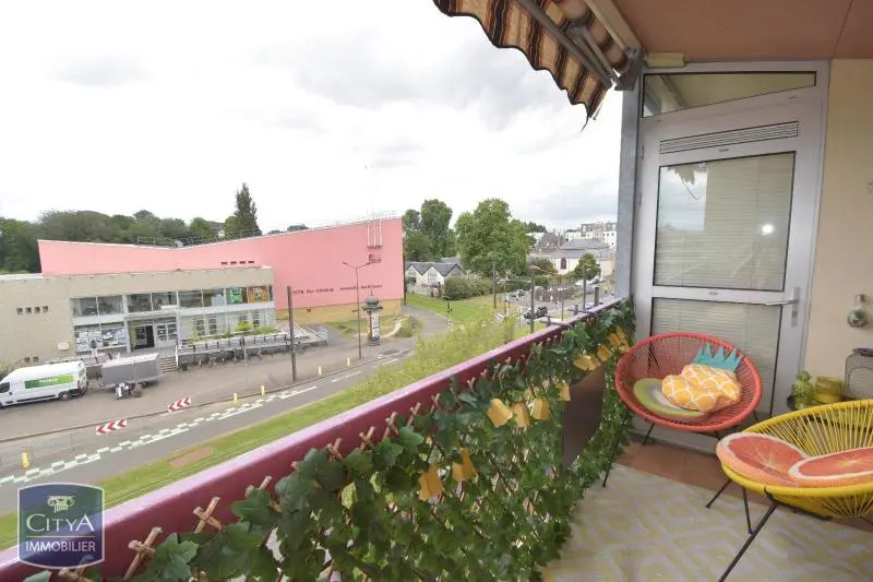 T4 RENOVE PROCHE TRAM