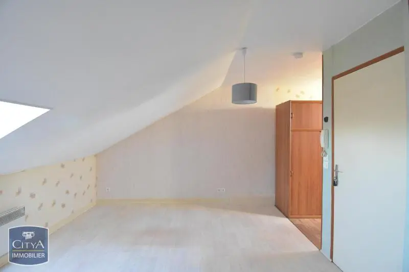 Illustration pour Appartement 1 pièce 17.34m² Photo Appartement 1 pièce 17.34m²
