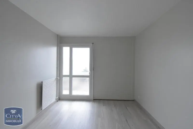 Photo 5 Appartement 4 pièces 82.32m²