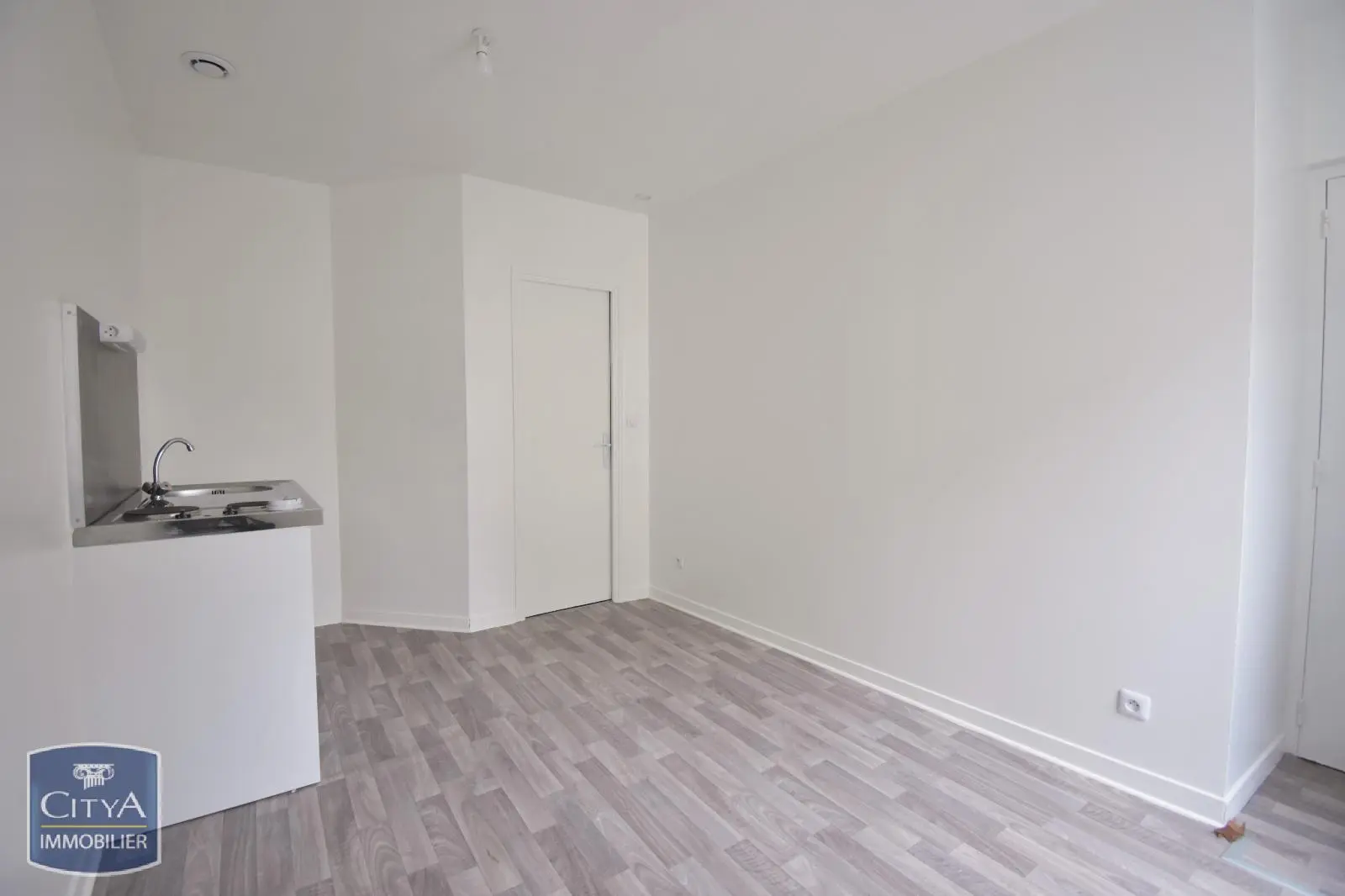 Photo 1 Appartement 1 pièce 15.15m²