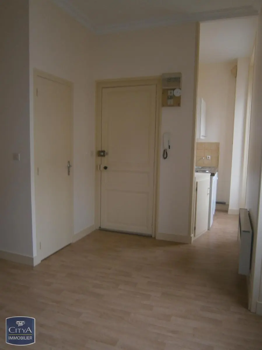 Photo 8 Appartement 1 pièce 22.48m²