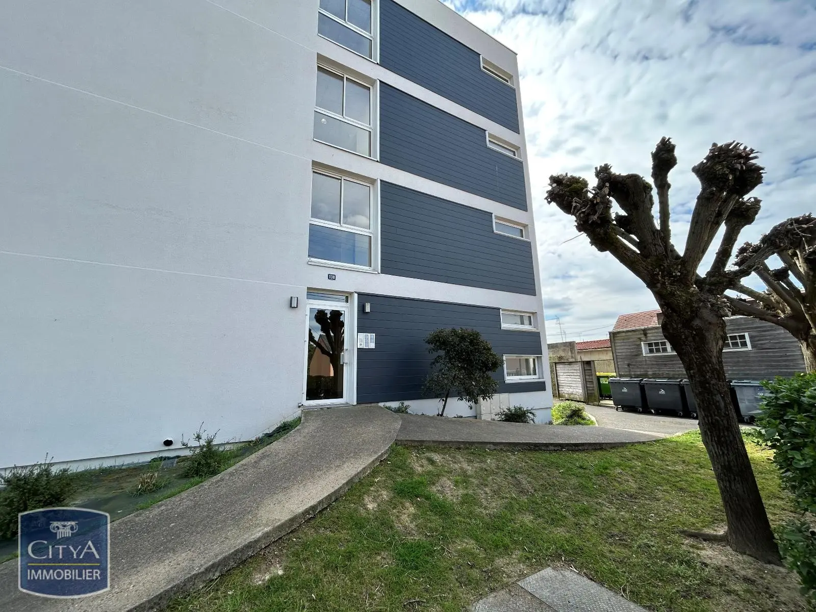 Photo 2 Appartement 2 pièces 43.97m²