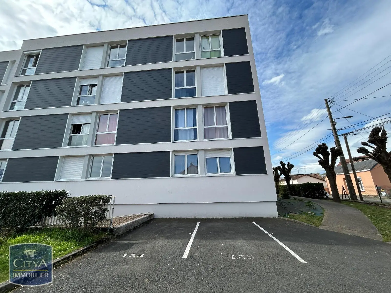 Photo 1 Appartement 2 pièces 43.97m²
